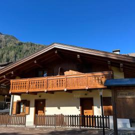 Cèsa Aurora, hotel a Canazei