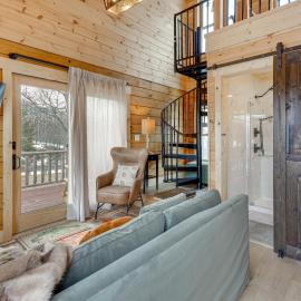 Handcrafted Tiny Home, Near Dtwn Boone, hotel u gradu 'Boone'