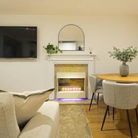 Newly Refurbished - 2 Bed Property - Sleeps upto 6: Newton-le-Willows şehrinde bir otel