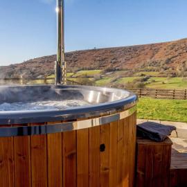 3 Bed in Crickhowell oc-90757, hotelli kohteessa Cwm-du