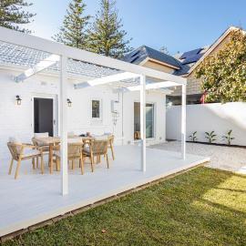 Casaba Villa - Your Beachside Garden Oasis