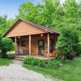 Cozy 2-bed Cabin w stunning views-Oldfield Cabin, hotel v destinaci Logan