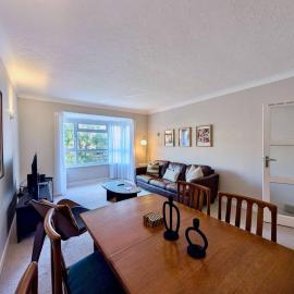 Surbiton Gem 5 Min to Station & Free Parking, hotel em Surbiton