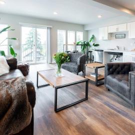 Tacoma Dome condo w Mountn & Bay views PRK!, Hotel in Tacoma