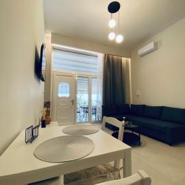 Paradise Apartments, hotel en Vrachos