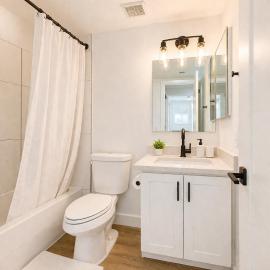 Modern 3Bd 2Ba Firepit-Sleeps 8 King Bed โรงแรมในแอตแลนตา
