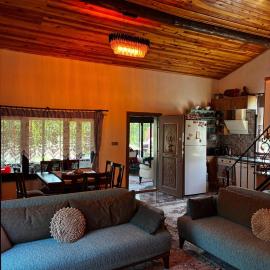 Celebioglu FarmHouse, ξενοδοχείο στο Egirdir