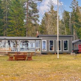 2 Bedroom Stunning Home In Kristinehamn