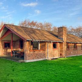 4 Bedroom Lovely Home In Vinderup, hotel in Vinderup