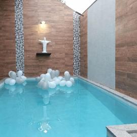 Casa BD completa com piscina e área gourmet, hótel í Bom Despacho