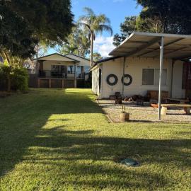 Sandpipers Beach House & Family Entertainment Hub