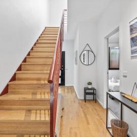 Ascot Vale - Lovely 2 bedroom townhouse close to everything!, Hotel in Ascot Vale