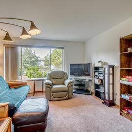 Ocean City Home w/ Fenced Yard: 1 Mi to Beach!