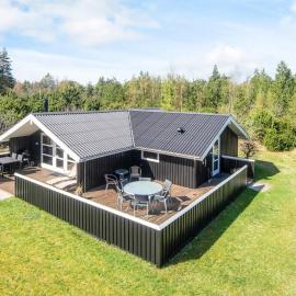 6 person holiday home in Nørre Nebel