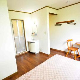 那須高原の貸切温泉 ペンション タム ! – hotel w mieście Nasu