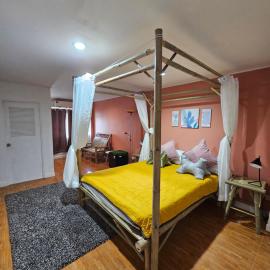 Papa house red room، فندق في باك كريت
