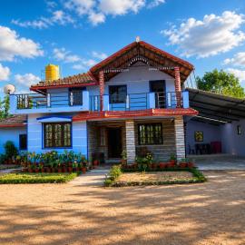 SugarLeaf Homestay - Home Food & Near to Tourist Places, hotel a Sakleshpur