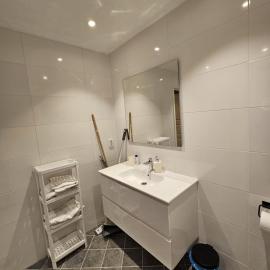 6-Bedroom Apartment with Scenic Views