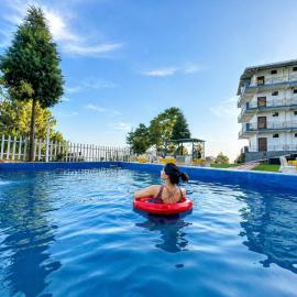 Winterline Gold Resort, ξενοδοχείο σε Lansdowne