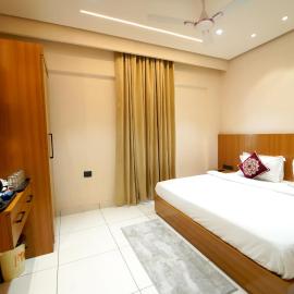 Hotel the republic