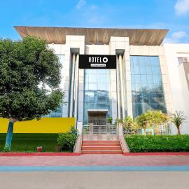 Super Hotel O Vineet Khand Gomti Nagar Formally Raas Inn