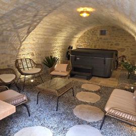 Les Preuses, un Grand Cru de Chablis avec jacuzzi، فندق في Fontenay-près-Chablis