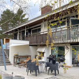 3 Bedroom Cozy Home In Yngsjö, hotel i Yngsjö