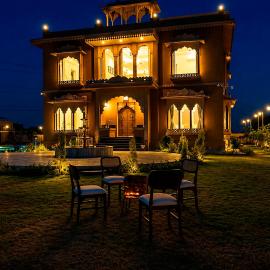 ELIVAAS Signature Nirvana Farms 5-BHK Farmhouse with Private Pool, Lounge Area and Garden, hotel in Bagru