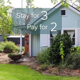 The Old Cottage by Book Jervis Bay - Country Couples Retreat, Hotel in Tomerong