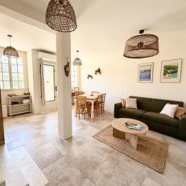 Maison entière 6 pers avec mer à pied Cap Corse, hotel di San-Martino-di-Lota
