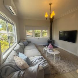 Driftwood Beach House, Walk to Beach Pet Friendly