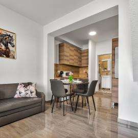 Daris Apartments