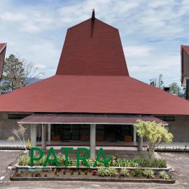 Patra Parapat Hotel, ξενοδοχείο 