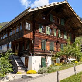 Blüemlisalp-Huus im Kiental, отель в городе Kiental