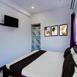 SPOT ON 7 days Guest House, ξενοδοχείο σε Gorakhpur