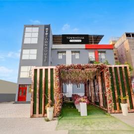 Townhouse Siddharth vihar hotel golden world and banquet