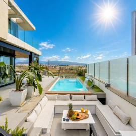 Meloneras Luxury Villa-Private Pool & 3 Beedrooms By Canarias Prime Homes, hotel di San Bartolomé