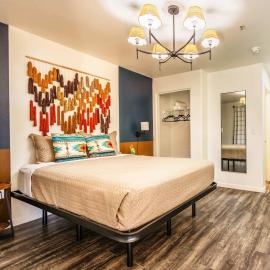 Tolleson Studio Stylish Retreat for 2 Guests, hotel in Cashion