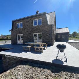 Le repaire de la n4, hotel in Tenneville