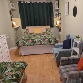 Lovely Comfortable Available in Hereford