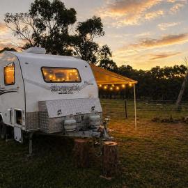 Caravan Escape at Galahad's Animal Sanctuary、ギズバーンのホテル
