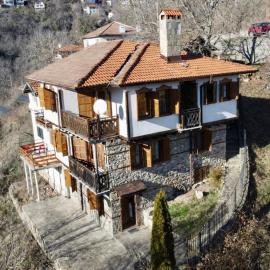 Родопски Рай, hotel in Slaveino