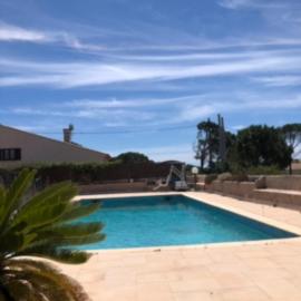 Maison familiale trois chambres piscine privée la villa bois d Olivier, hotel in Sainte-Maxime