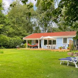 Blue Cottage Between Hornbæk And Gilleleje