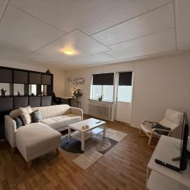 Combination rental, 2 apartments in Östavall, hotell i Östavall