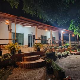 Casa Finca la Casona con Piscina Privada - Cerca al Parque Tayrona