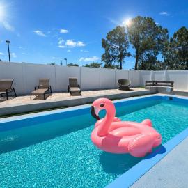 Pool Retreat 5min Anclote Beach