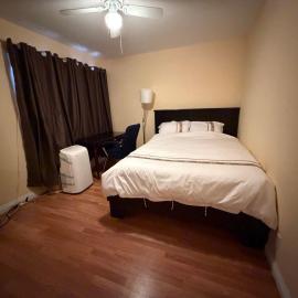Citrus Loft - Quiet and convenient female only, hotel in Covina