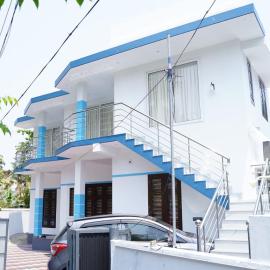 Twilight Stays Cherai Beach, hotel in Pallipuram