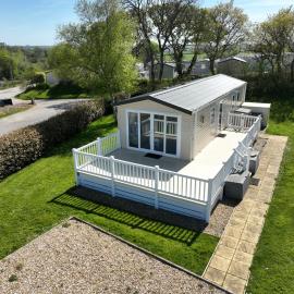 Luxury 2 Bed Holiday Home, hotel a Grampound